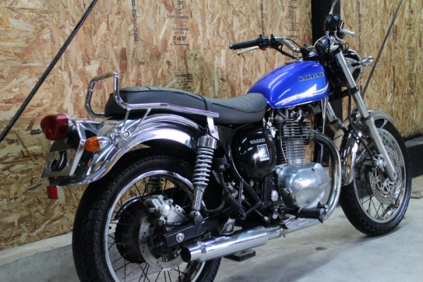 エストレヤrs シート張り替え タンク カラーkhカスタム 126cc 250cc 売買されたオークション情報 Yahooの商品情報をアーカイブ公開 オークファン Aucfan Com
