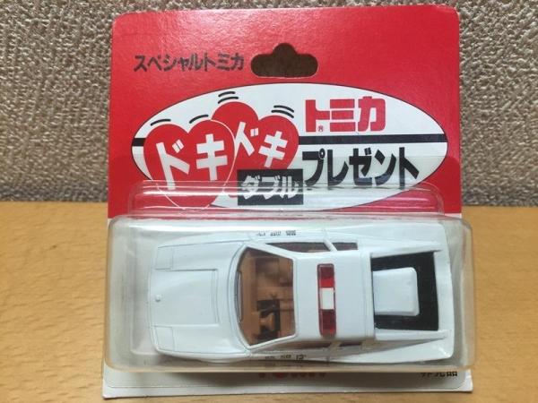 トミカ　フェラーリ　テスタロッサ　パトカー　非売品　未開封