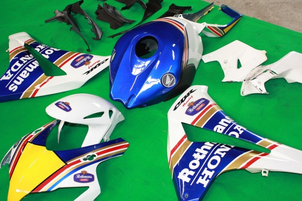 CBR1000RR SC59 ロスマンズカラーカウル 08-11年 ジャンク(セット