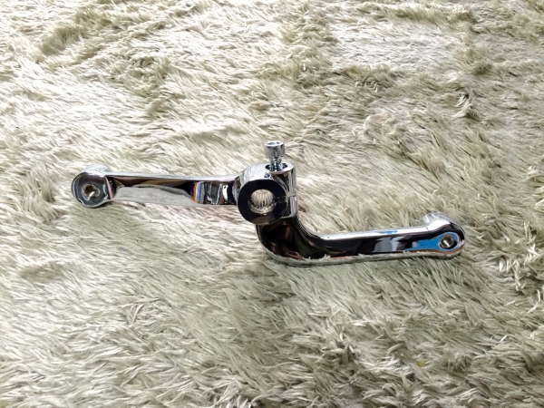 XL スポーツスター シーソーペダル ミッドコントロール用 TRIJYA XLミッドコントロール用シーソーペダルKIT