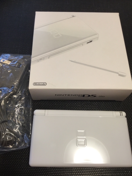 ☆美品☆ニンテンドーDS Lite クリスタルホワイト ◯送料無料◯