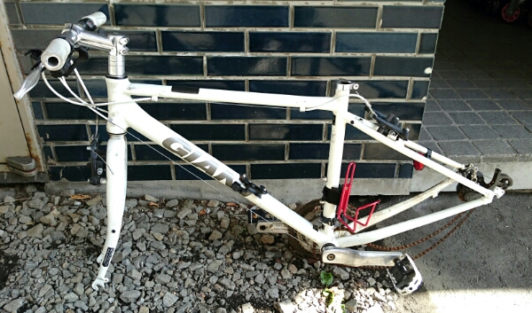 GIANTジャイアントEN14764エスケープESCAPEクロスバイク自転車(Sサイズ 