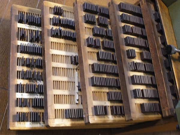 彫刻機 パンタグラフ刻印機 KANTO MACHINE 製 ハープ原板字母付(金属 