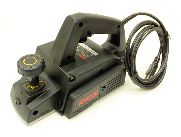リョービ 82mm電気カンナ L-82K 替刃付き[J0907F](電動かんな)｜売買
