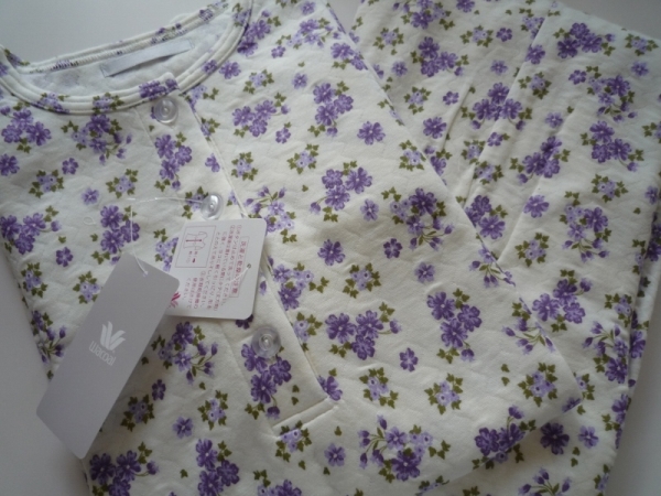 新品 ワコール ガーゼキルトパジャマ Ｍ 紫花柄