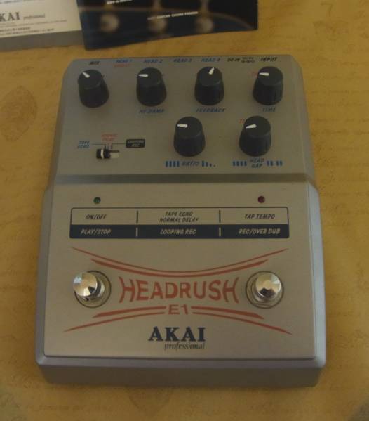 AKAI Headrush E1 ルーピングレコーダー ディレイ