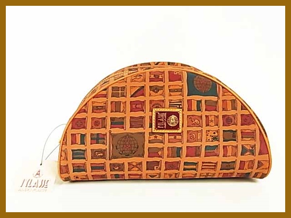 超美品◆プリマクラッセ◆万国旗◆ポーチ◆コスメ◆3115【中古】