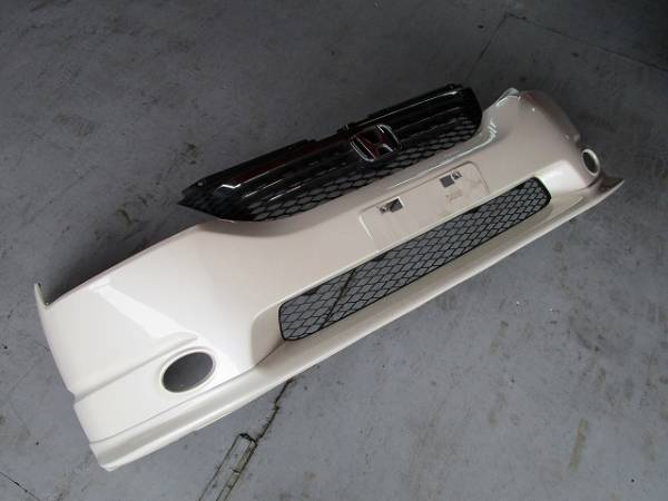 ＲＢ１　オデッセイ　純正　フロントバンパー　アブソルート