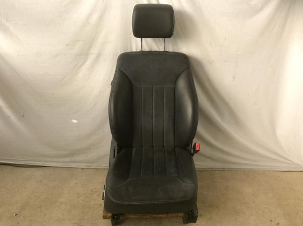 A662 W251 R350 SP 右フロントシート 送料無料！