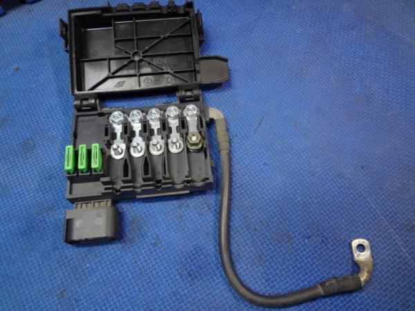 【即決】 アウディ TT 8NAUQ 　ヒューズ