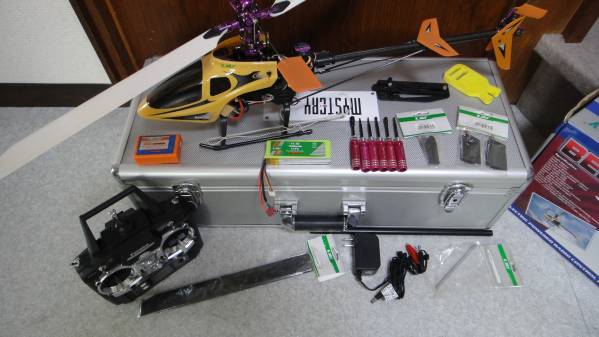 ★中古品 BELT-CP 電動 ラジコン ヘリ 専用アルミケース付 ★　