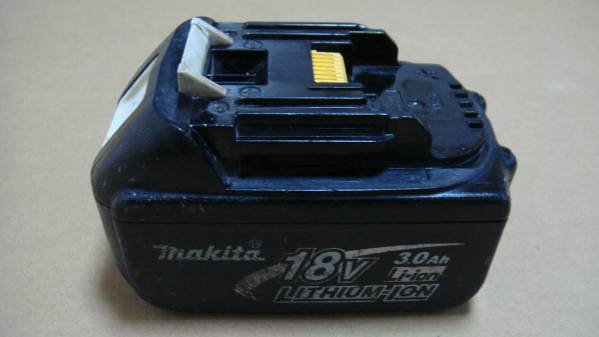 マキタ　純正バッテリー　BL1830 18V3.0Ah　中古