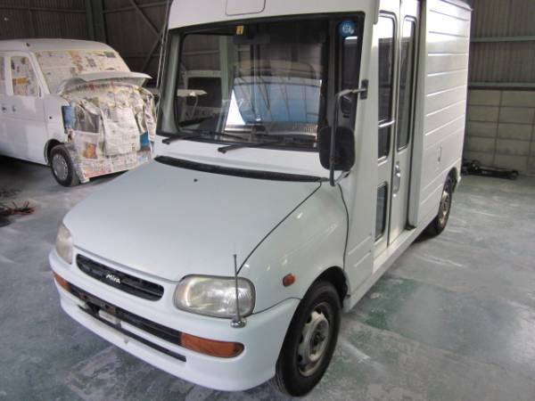 ■L500系 ミラウォークスルーバン 助手席側 フロントフェンダー