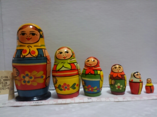 木製どんどん出てくるマトリョーシカロシア土産品格安身長約10㎝