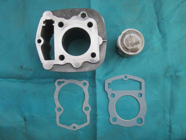 ＴＬ125（ＪＤ06）シリンダー・ピストン・ガスケット