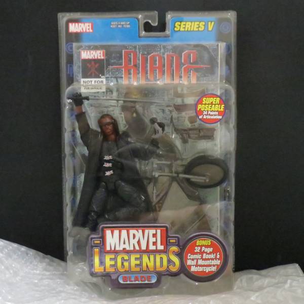 TOY-BIZ　マーベルレジェンド ブレイド／新品
