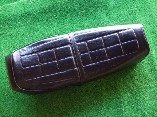 激レア 当時物 新品 スズキ RG250E 純正シート 旧車 スガヤRG250