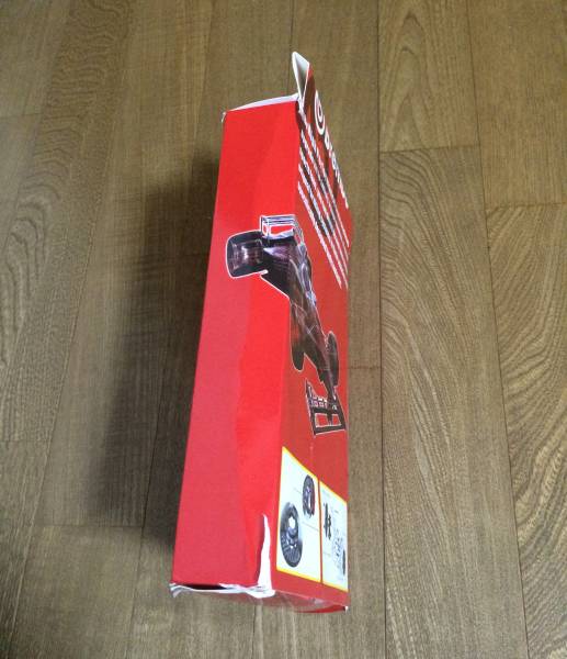 ブレンボタイプキャリパーカバー　未使用品　ゴールド