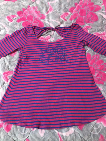 美品バーバリーブルーレーベルニット