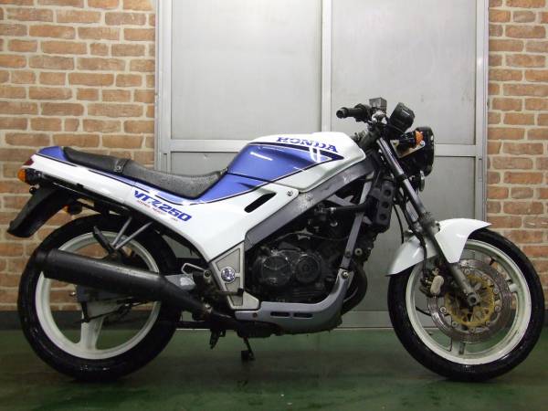ホンダ　VTZ250　MC15