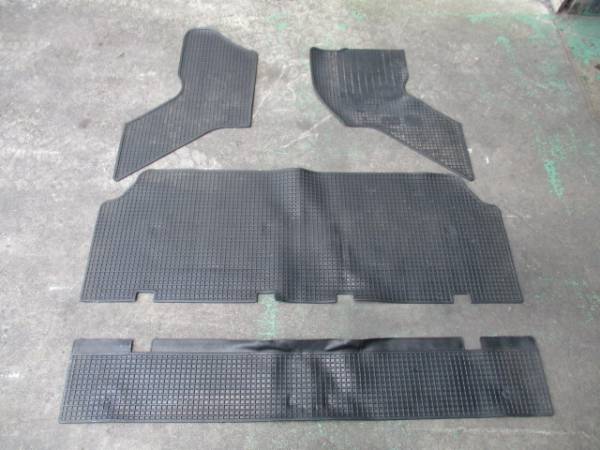 27L エブリィ　DA62V　純正　フロアマット　カーペット