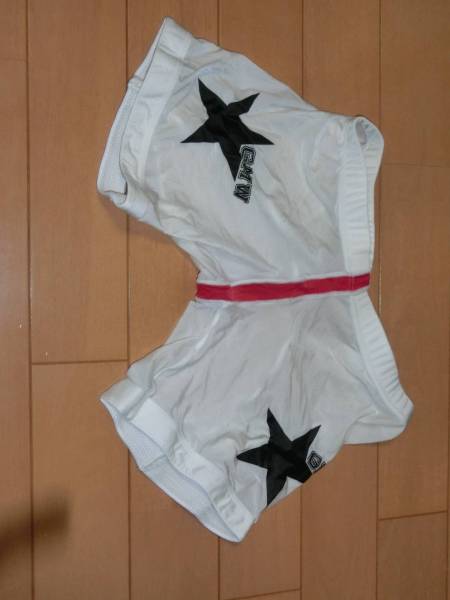 GMWのスパッツ。ショートタイプ ATHLETE DIVISIONGYM WEAR TRAINING