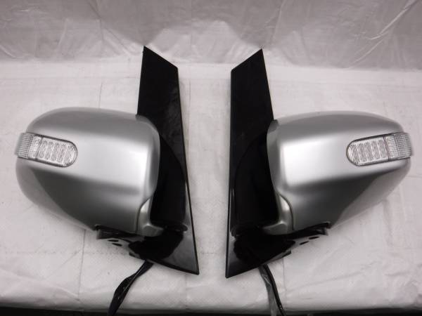 アルファード MNH10W ドアミラー 左右 電格 電動ミラー S241