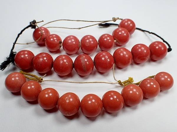 古い 珊瑚玉 まとめて60g /緒締め/簪/唐木/翡翠 公式アンティーク家具