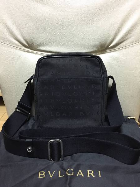 ■BVLGARI　ロゴマニアショルダーバッグ　22652■ブルガリ