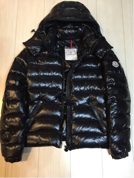 【美品】モンクレールウィメンズダウンジャケット 00BADY