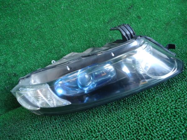オデッセイアブソルート RB1 純正ヘッドライト右 HID(2AS4670BK4