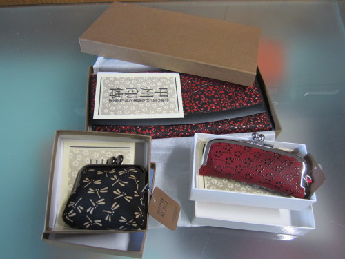 納戸売り切り☆　甲州 印伝屋　☆　長財布と２品　未使用