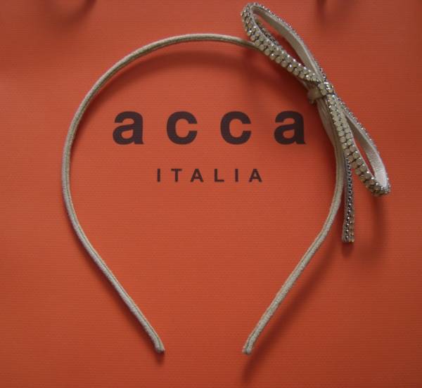acca スワロフスキー オードリー カチューシャ acca（カチューシャ）のフリマアイテム一覧 acca カチューシャ acca