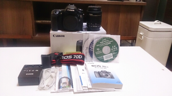 デジタル一眼レフカメラ EOS70D EF-S18-55 IS STM レンズキット