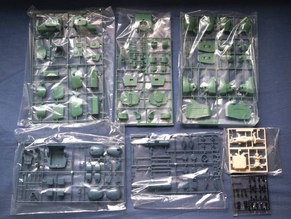 タカラトミー 1/24 スタンディングタートル 装甲騎兵ボトムズ