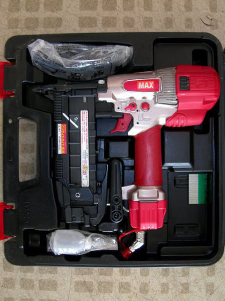 [美品]マックス 高圧釘打機スーパーネイラ HA-50F1(D)/4MAフロア