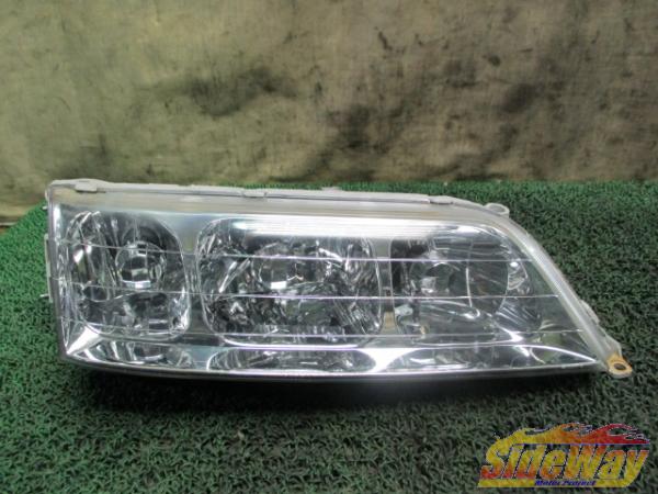 M_マーク2(JZX100)純正HIDヘッドライト右側【T81T】