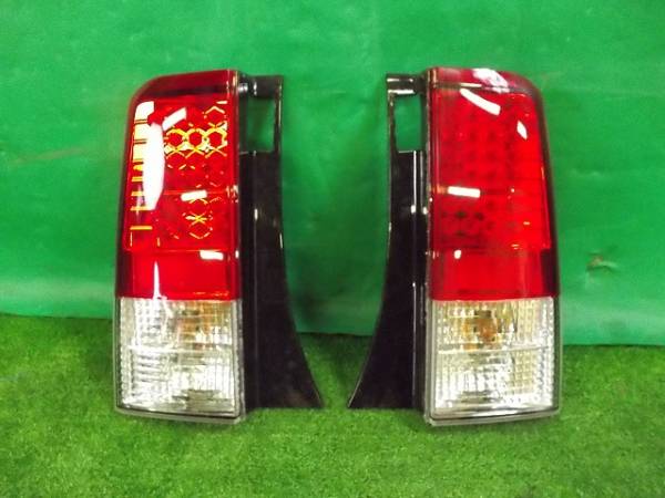 中古】NCP30 bB 社外LEDテールセット 社外品 bB(NCP30⁄31)社外LED