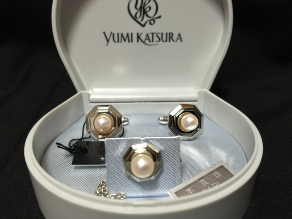 【新品即決】結婚式用ユミ・カツラ本真珠タイタックカフスセット