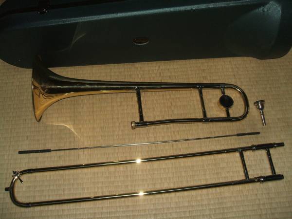 Kaerntner テナー トロンボーン 専用ハードケース付　ジャンク