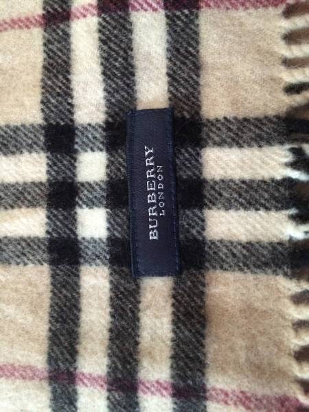 BURBERRY〈バーバリー〉ひざ掛け 出産祝い返しに5年前に頂きました