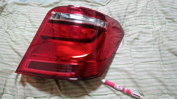 アクシオテールランプユニット右 カローラ アクシオ ？ 右テールランプ ユニット トヨタ用 自動車