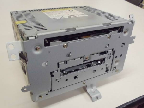 PN-4099G-A整備故障対策済みE51エルグランド中/後期純正CD/MD⑥