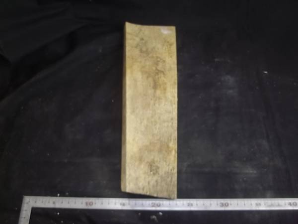 抹香鯨　マッコウクジラ下顎骨1.128kg漁具疑似餌ルアー彫刻根付