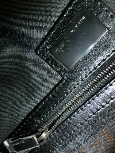 美品★ショルダーバッグ　フェンディ　【FENDI】