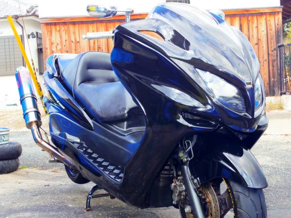☆マジェスティC 250☆セル一発始動☆ROSSOカチ上げマフラー☆(126cc