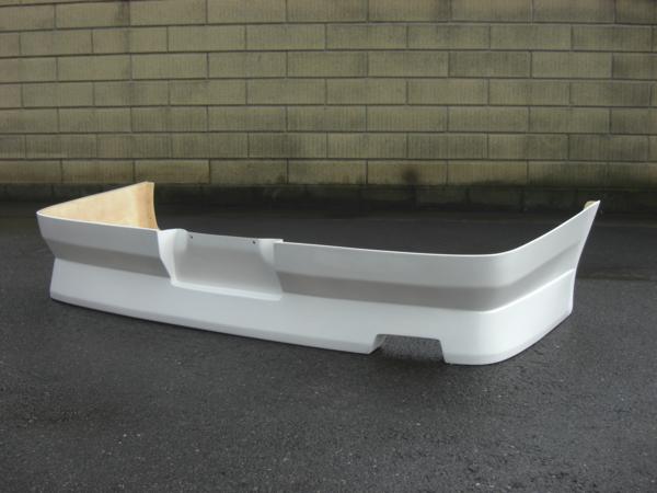 JZX100（100系）　マーク２　リヤハーフ　FRP製