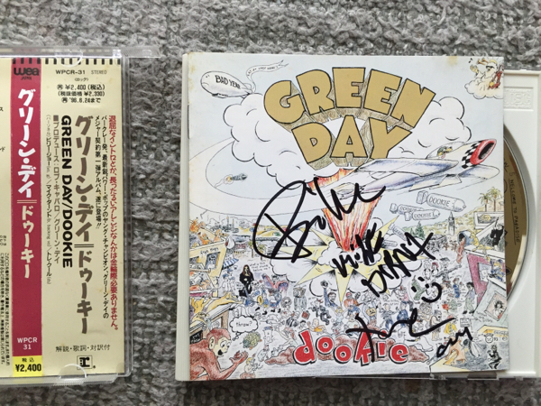 【美品】GREENDAY CD 歌詞カード、サイン入り グリーンデイ＊Green Day＊直筆サイン入りCD グリーン・デイ 【公式通販】