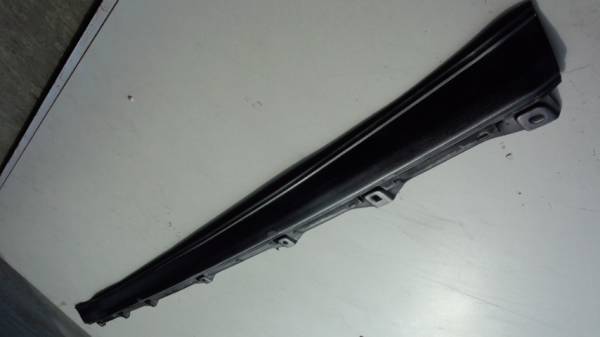 ◇スカイラインジャパン前期◇GC210 リアバンパー 上部ゴム