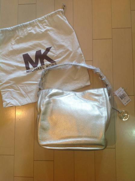 送込み★未使用マイケルコースレザーバッグ★ゴールド★チェーン